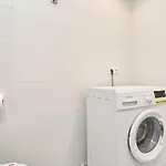 Large One Bed Διαμέρισμα *