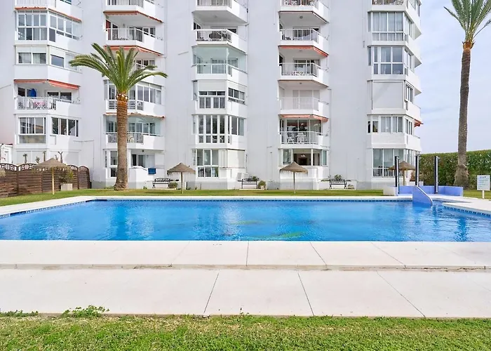 Large One Bed Apartment *